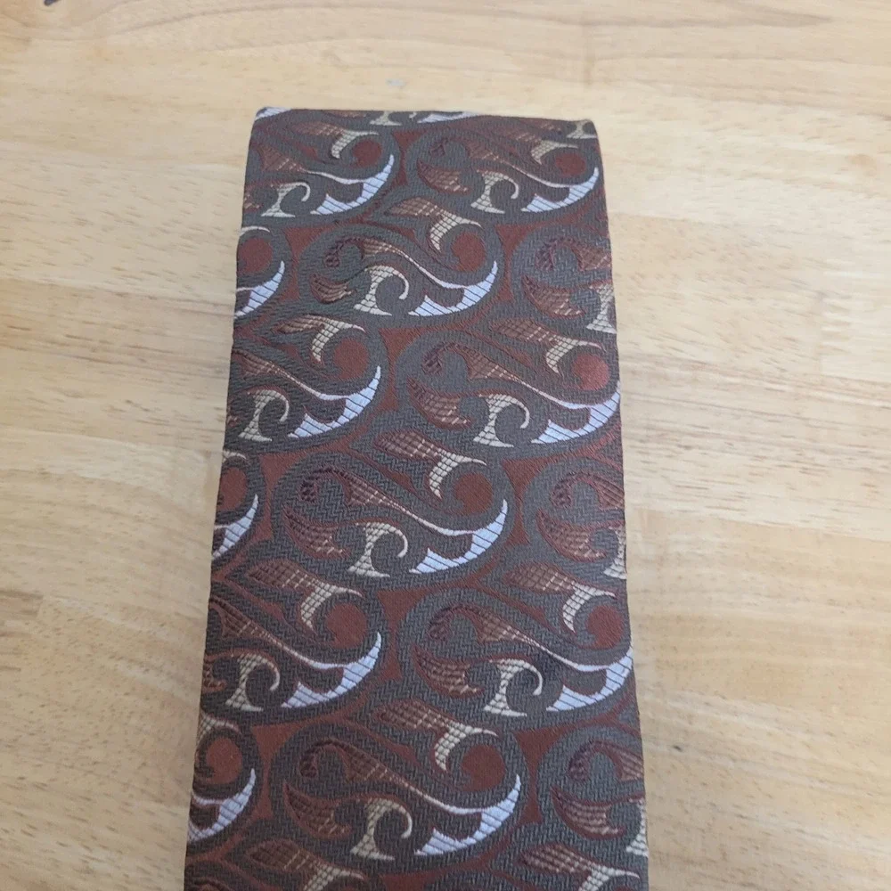 Roberto Villini Couture Mens Tie‎ Brown Silver Abstract Paisley Woven Silk Blend